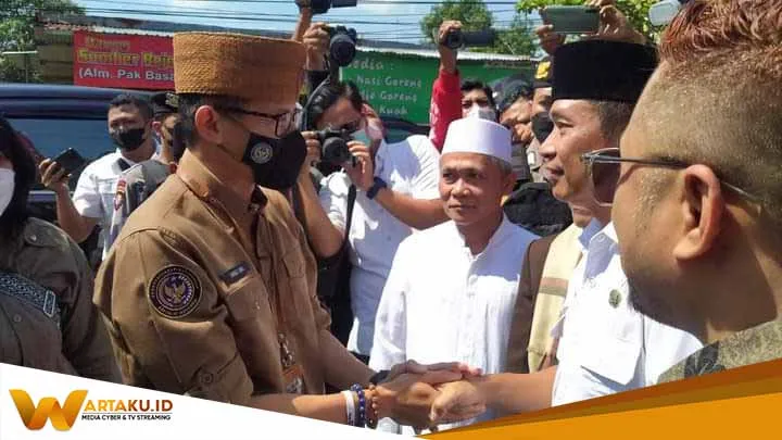 Menparekraf Sandiaga Uno Resmikan Peletakan Batu Pertama Gedung STEBIA Bojonegoro