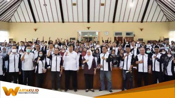 Rapat Koordinasi Bersama Bupati Bojonegoro Anna Muawannah Dan Pendamping Desa
