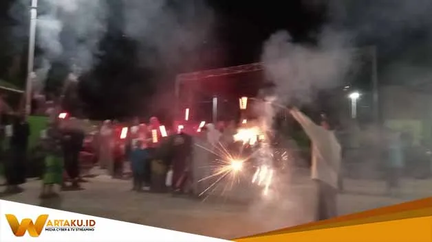 Sambut Idul Adha, Warga Banaran Adakan Takbir Keliling Berhadiah & Sembelih Sapi Sambut Idul Adha Warga Banaran Adakan Takbir Keliling Berhadiah Sembelih Sapi