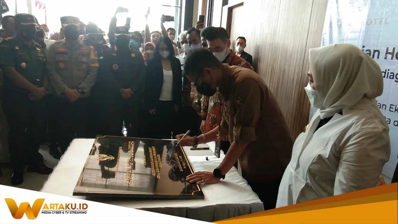 Sandiaga Uni Menginap Di Eastern Walaupun Di Bojonegoro Tapi Serasa Di New York 2