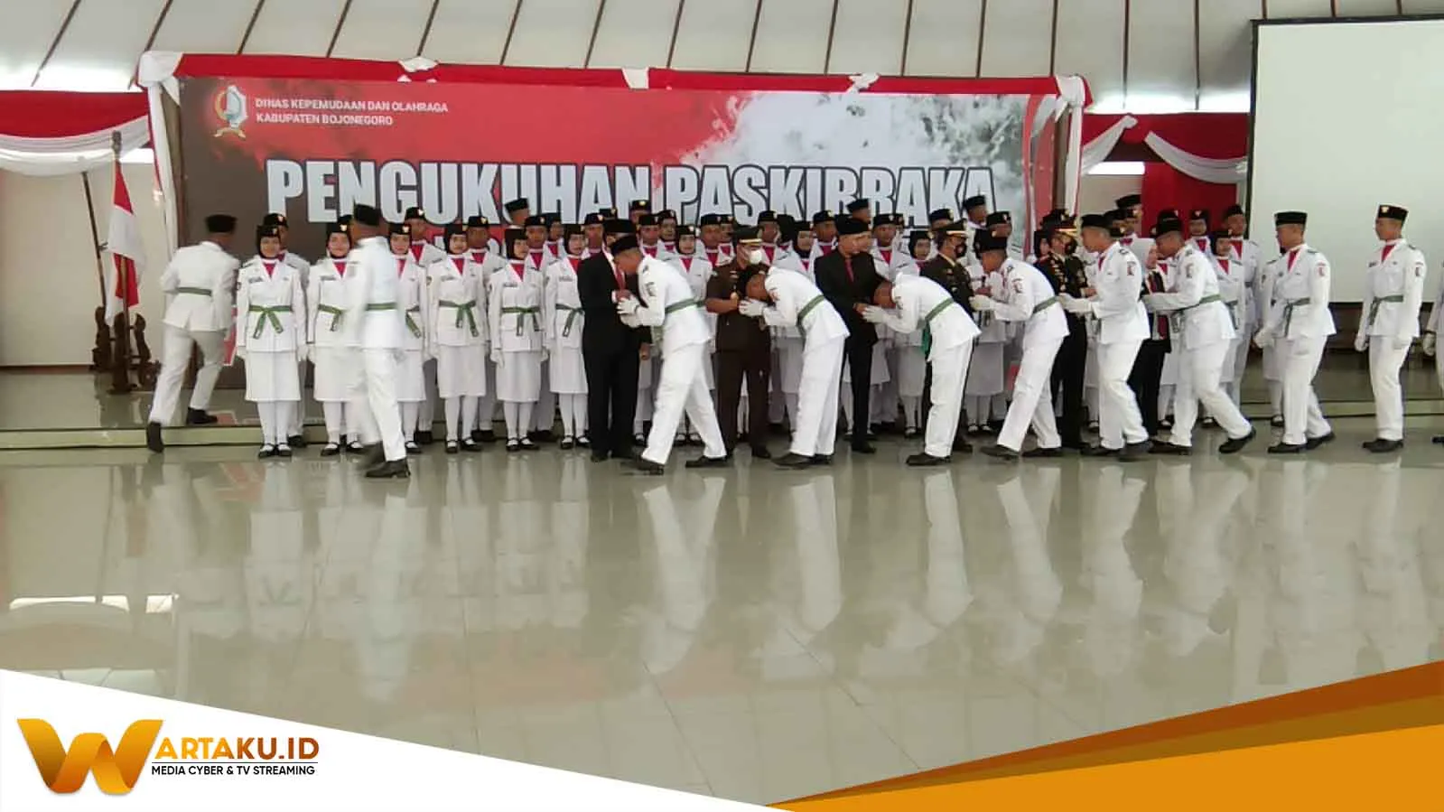 2 Pelajar Bojonegoro Dikirim Untuk Ikuti Paskibra Provinsi 72 Lainya Dikukuhkan 1