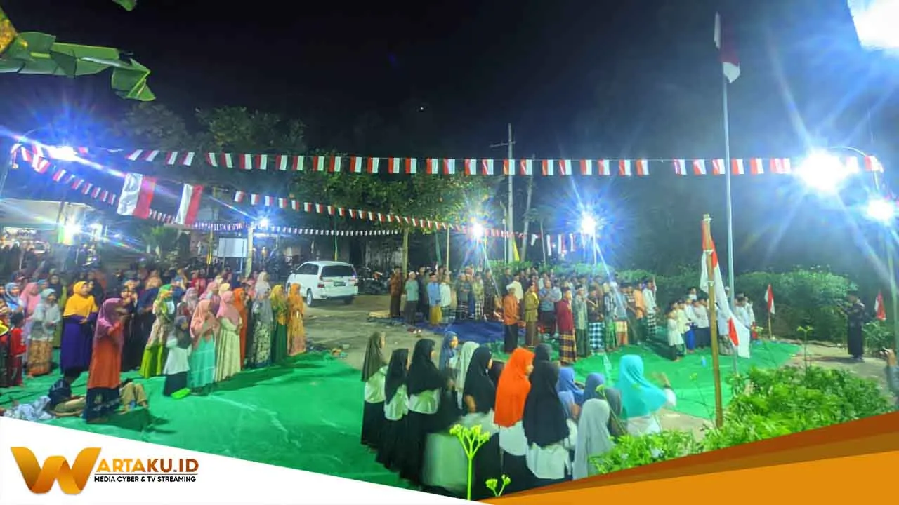 Peringati HUT RI KE 77 PonPes Al Mubarok Sarirejo Gelar Malam Tirakatan 2