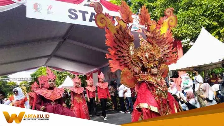 Totalitas 31 Peserta Pawai Representasikan Seni Budaya Khas Bojonegoro