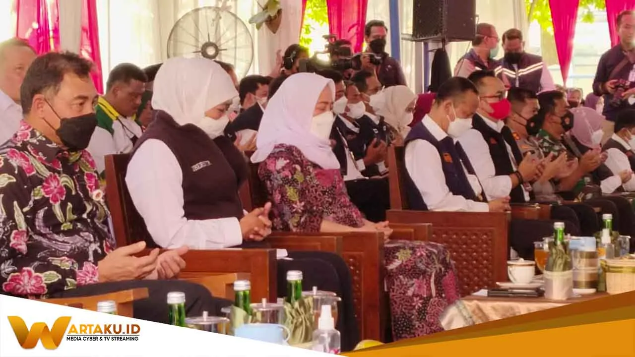Bupati Bojonegoro Dampingi Gubernur Dalam HUT Koperasi Kareb Ke 46 1