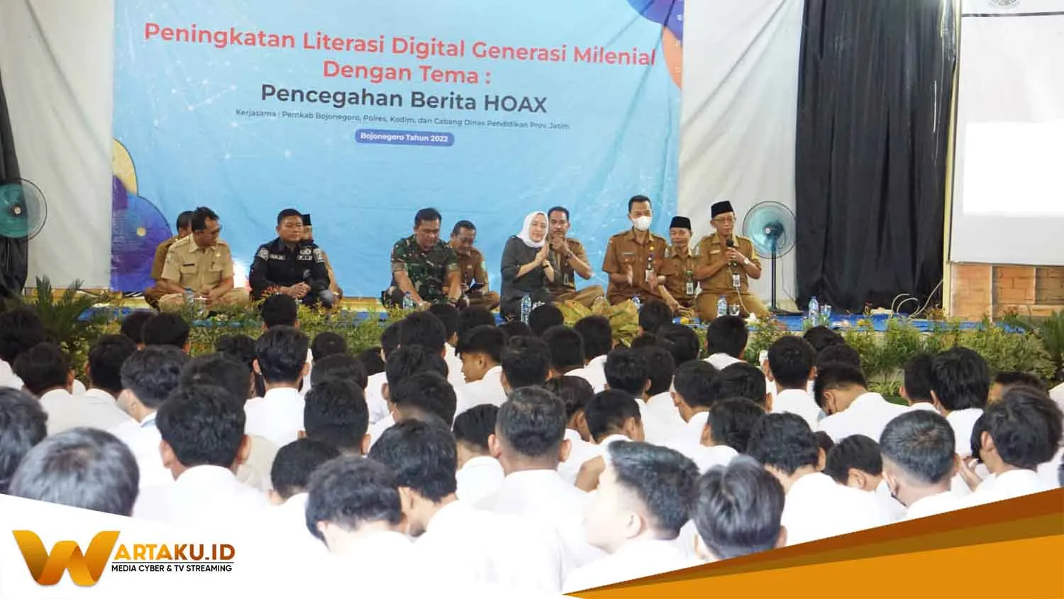 Literasi Digital Di SMANES Bupati Ajak Siswa Manfaatkan Beasiswa Pemkab 1