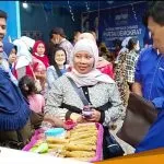 Pedagang Lumpia Asal Lamongan Di Borong Saat Acara HUT Demokrat Ke 21 Di Bojonegoro 1