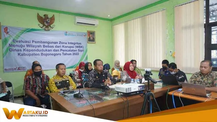 3 OPD Pemkab Bojonegoro Ikuti Evaluasi Wawancara Virtual Zona Integritas WBK 3 OPD Pemkab Bojonegoro Ikuti Evaluasi Wawancara Virtual Zona Integritas WBK