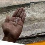 Beberapa Wilayah Bojonegoro Diguyur Hujan Deras Disertai Es Batu Beberapa Wilayah Bojonegoro Diguyur Hujan Deras Disertai Es Batu