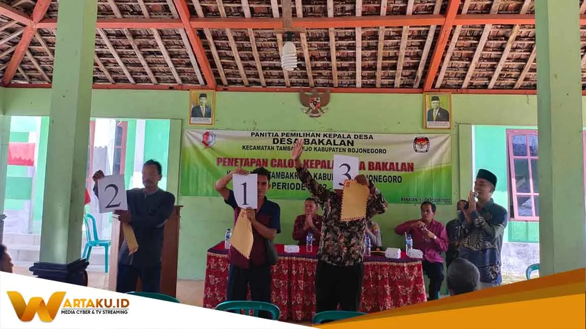 Kapolsek Amankan Pengundian Nomor Urut Bacakades Bakalan 1