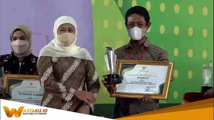 Modifikasi Teknologi Traktor Rasmidi Petani Bojonegoro Raih Penghargaan Krenotek Tani