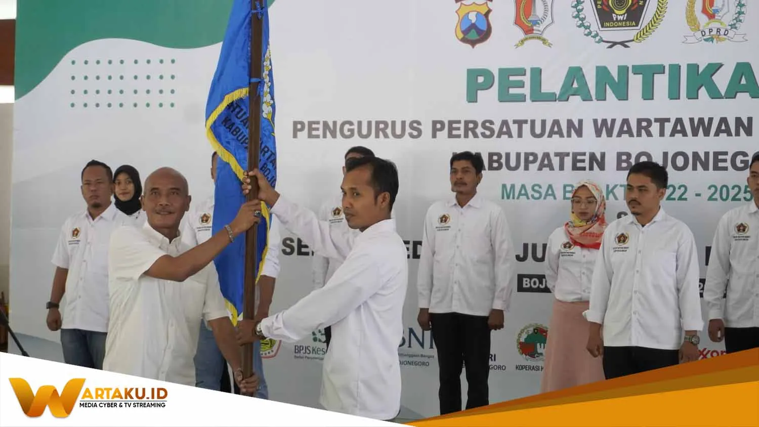 Pengurus PWI Resmi Dilantik PWI Jatim Tugas Pers Di Era Digital Bertambah 2