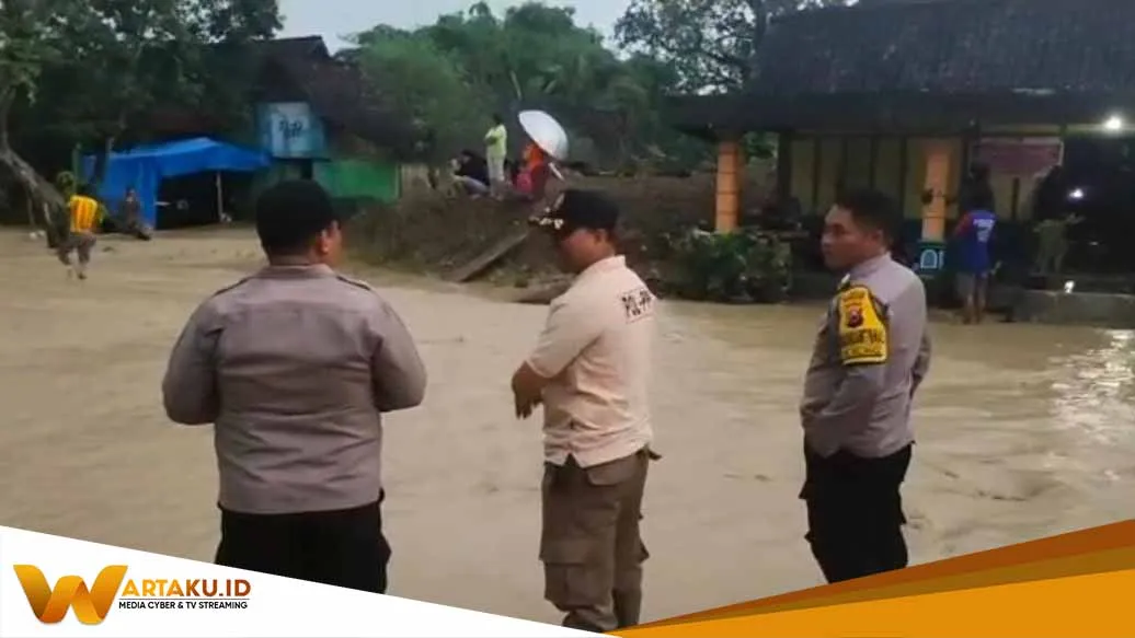 Hujan Deras Sejumlah Rumah Warga Di Sekar Disapu Banjir Bandang 2