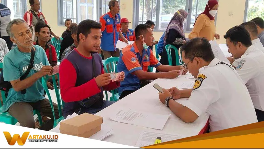 181 Driver Angkutan Umum Di Kabupaten Bojonegoro Terima BLT BBM 1