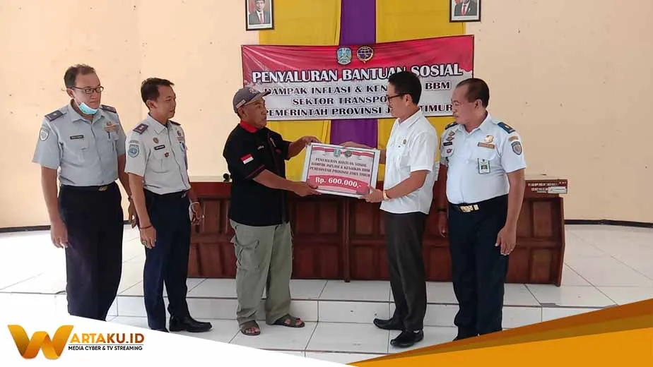 181 Driver Angkutan Umum Di Kabupaten Bojonegoro Terima BLT BBM 2