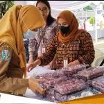 Jelang Nataru Disperindag Jatim Gelar Pasar Murah Di Bakorwil Bojonegoro 1