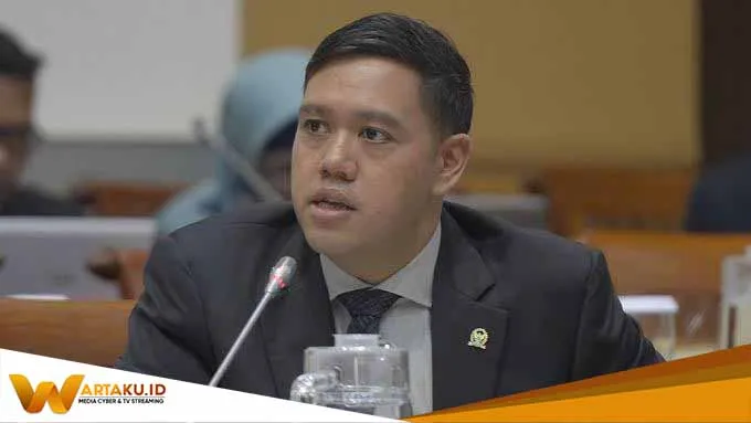 Dave Akbarshah Fikarno Laksono Anggota Komisi I DPR RI