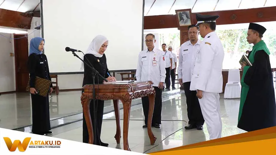 Bupati Bojonegoro Lantik Kades PAW Terpilih Desa Prangi 1