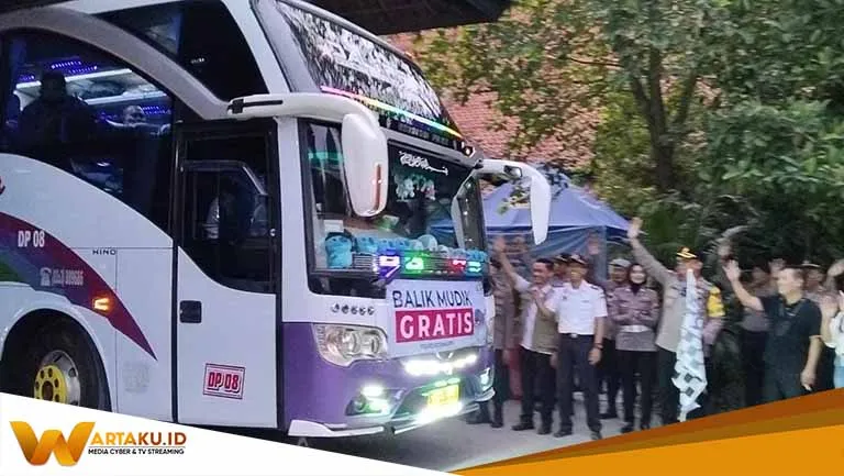 150 Pemudik Ikuti Balik Gratis Fasilitas Polres Bojonegoro Dengan Tujuan Jakarta 2