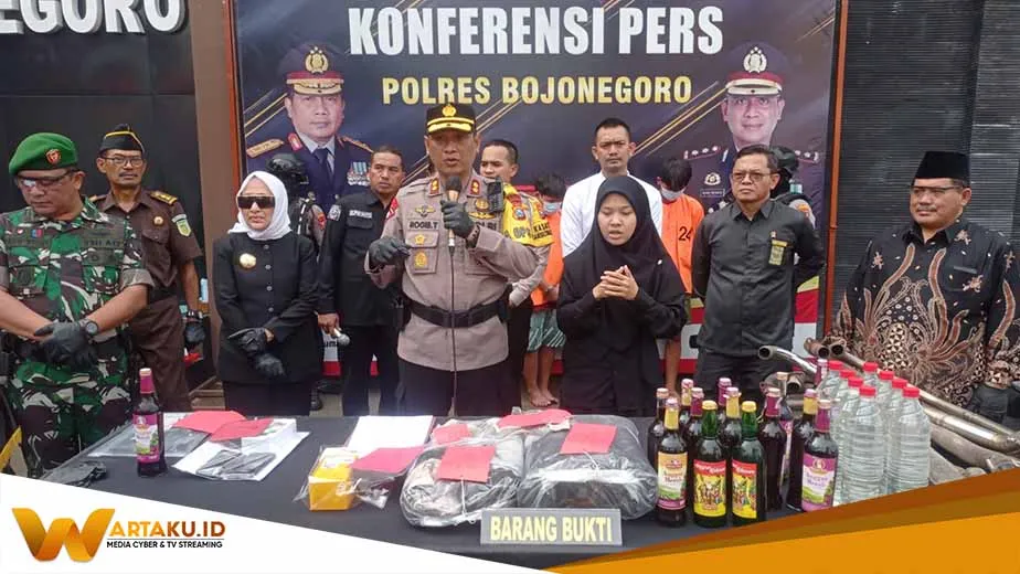 Ribuan Miras dan Knalpot Brong Hasil Sitaan Polres Bojonegoro Dimusahkan 1 Ribuan Miras Dan Knalpot Brong Hasil Sitaan Polres Bojonegoro Dimusahkan 1