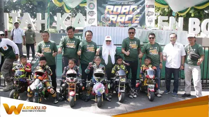 Bupati Anna Hadiri Dandim 0813 Road Race, Dukung Racing Di Bojonegoro Bupati Anna Hadiri Dandim 0813 Road Race Dukung Racing Di Bojonegoro