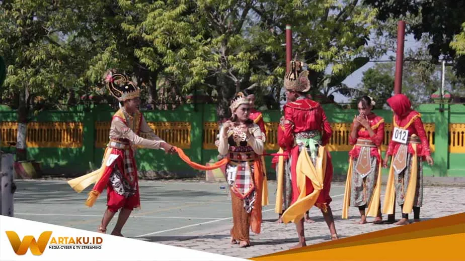 Meriahnya Pagelaran Dramatari Legenda Nusantara Di SMP Negeri 2 Balen 3