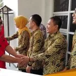 PDI Perjuangan Bojonegoro Partai Pertama Daftarkan Bakal Caleg Ke KPUD Bojonegoro PDI Perjuangan Bojonegoro Partai Pertama Daftarkan Bakal Caleg Ke KPUD Bojonegoro