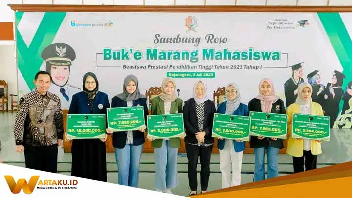 Antusias Pendaftar Meningkat, Bupati Bojonegoro Terus Tambah Jumlah Penerima Beasiswa Prestasi Antusias Pendaftar Meningkat Bupati Bojonegoro Terus Tambah Jumlah Penerima Beasiswa Prestasi