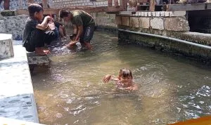 Bermain Air Di Silowo