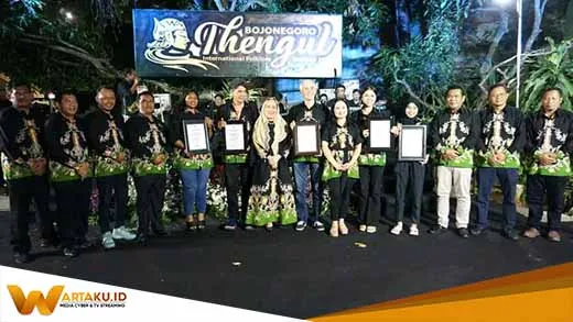 Closing Ceremony Meriah Bupati Bojonegoro Berharap B TIFF Tahun Depan Hadirkan Delegasi 8 Negara