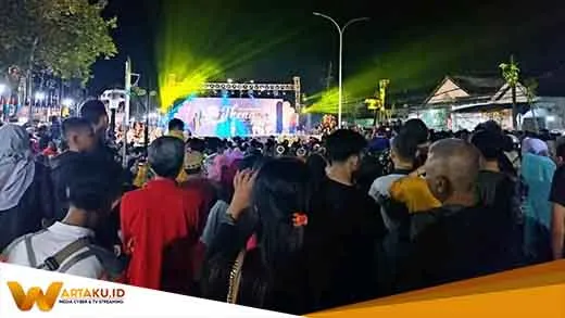 Folklore Performance Kedua Semakin Meriah Bojonegoro Thamrin Park Dipadati Warga