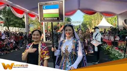 Parade Contry Pembuka B-TIFF Berlangsung Meriah, Ajang Pertukaran Budaya dan Kenalkan Potensi Lokal Parade Contry Pembuka B TIFF Berlangsung Meriah Ajang Pertukaran Budaya Dan Kenalkan Potensi Lokal