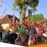 Sambut Kemerdekaan Ke 78 Polsek Tambakrejo Bagikan Ratusan Bendera 1