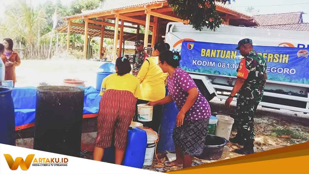 Terus Bergerak Kodim Bojonegoro Dropping Air Bersih Untuk Warga Di Tiga Dusun