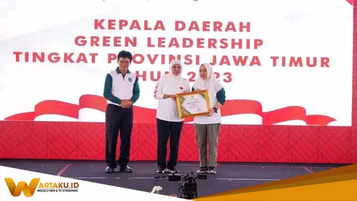 Bupati Bojonegoro Terima Penghargaan Green Leadership Dorong Kebijakan Pro Lingkungan