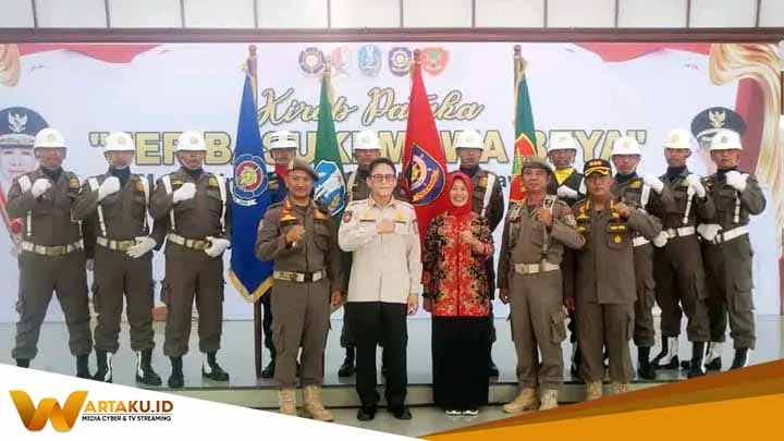 Kirab Pataka Jer Basuki Mawa Beya, PJ Bupati Bojonegoro Siap Sukseskan Hari Jadi Jawa Timur Kirab Pataka Jer Basuki Mawa Beya PJ Bupati Bojonegoro Siap Sukseskan Hari Jadi Jawa Timur