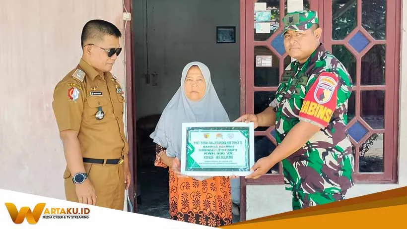 Listrik Gratis dari Babinsa Kodim Bojonegoro, Kado Indah TNI Untuk Sulastri Listrik Gratis Dari Babinsa Kodim Bojonegoro Kado Indah TNI Untuk Sulastri