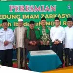 Pj. Bupati Bojonegoro Dampingi Wamenag RI Resmikan Gedung MI di Ponpes Al Rosyid, Tekankan Akses Pendidikan Pj. Bupati Bojonegoro Dampingi Wamenag RI Resmikan Gedung MI Di Ponpes Al Rosyid Tekankan Akses Pendidikan