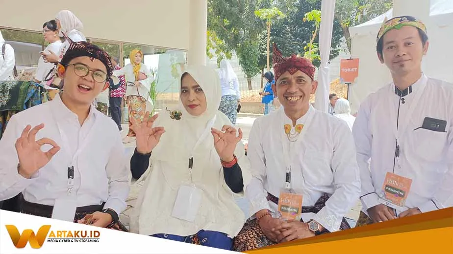 Mewakili Bojonegoro Seto Batike Seto Membawa Motif Thengul Praba Mukti Di Pemecahan Muri Ragam Hias Saat Peringatan Hari Batik Nasional 2