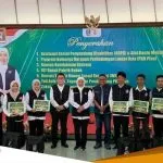Gubernur Jatim Serahkan Bansos Di Bojonegoro Beri Banyak Manfaat Bagi Warga