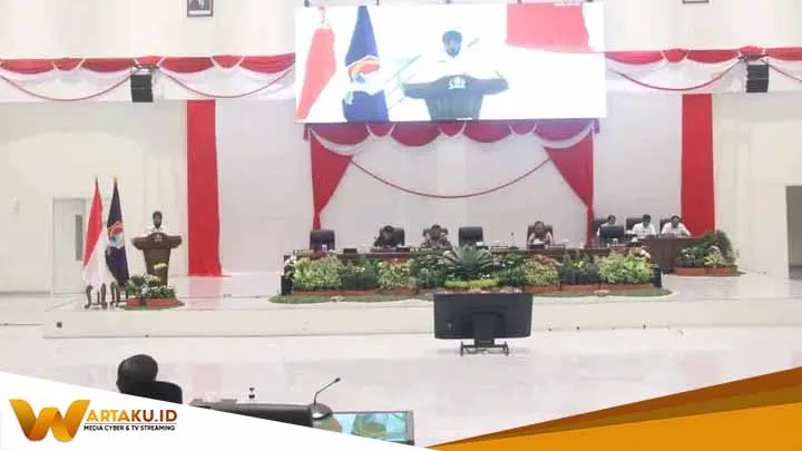 Sekda Bojonegoro Sampaikan Nota Penjelasan Bupati Atas Raperda Penanaman Modal Di Paripurna DPRD