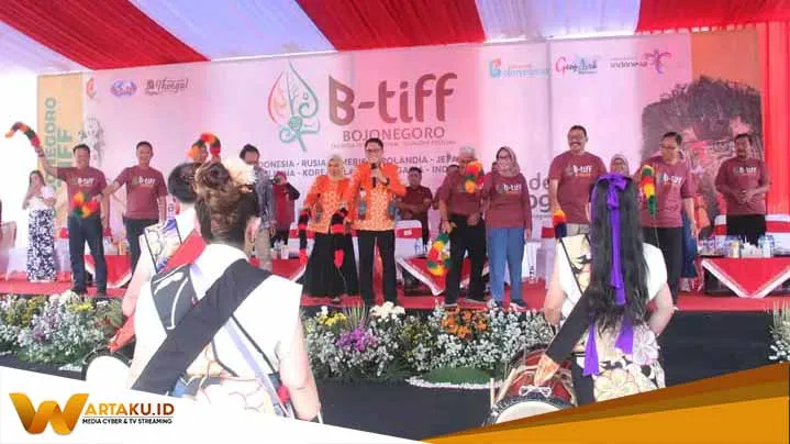 Bojonegoro Thengul International Folklore Festival 2024 Resmi Dimulai Dibuka Parade Delegasi 8 Negara