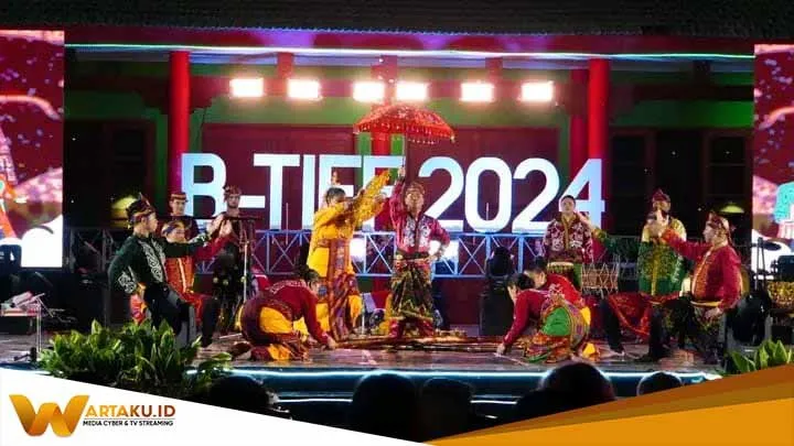 Semarak Folklore Performance B TIFF Di Wisata Edukasi Galeri Bengawan Disambut Antusias Pengunjung