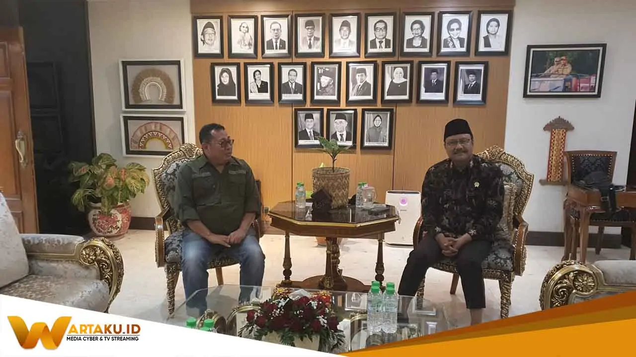 Ketua Umum SMSI Temui Mensos Bahas Sinergi Dalam Peringatan HPN 2025