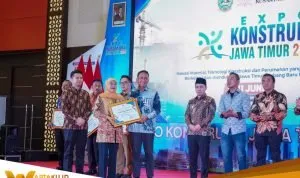 Penghargaan Terbaik 2 Dukungan APBD Program RTLH Tertinggi IMG 20260610 WA0005